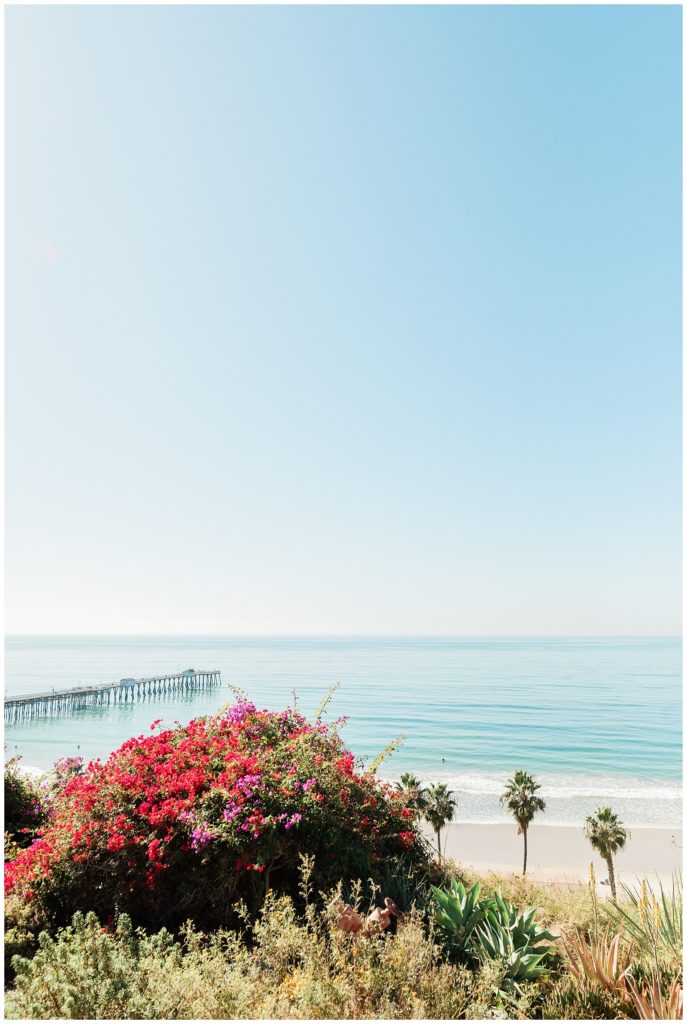 Captivating view of the San Clemente Pier in the Pacific Ocean in Orange County.