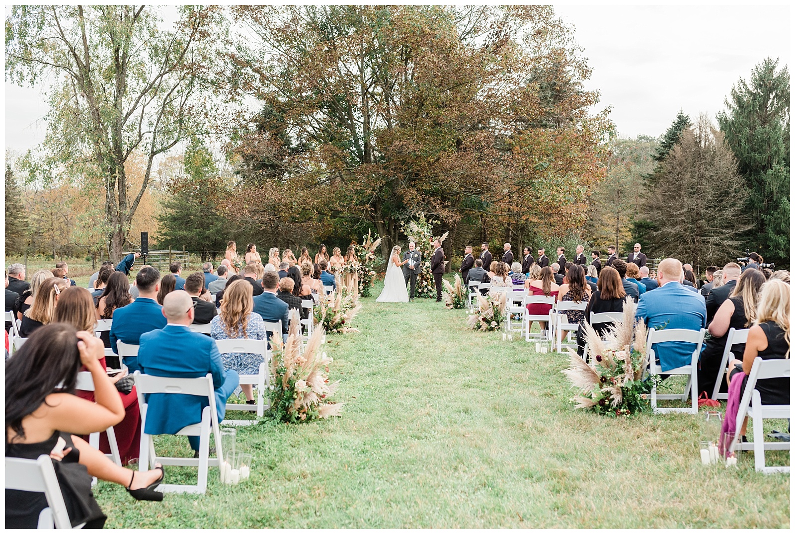 WoodsEdge Farm, NJ Wedding | Nicolette & Mike - jenniferlarsenphoto.com