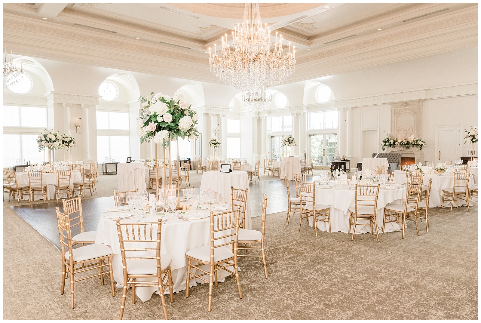 Park Chateau Spring Wedding | Amy & Andy - jenniferlarsenphoto.com